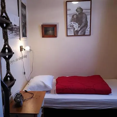 De Stormmeeuw * Egmond aan Zee