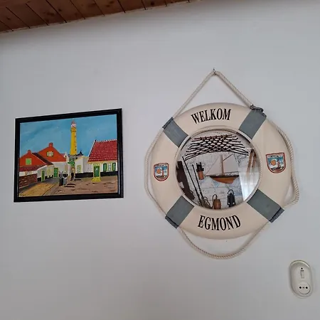 De Stormmeeuw * إغموند آن زي